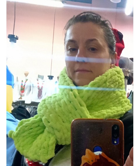 Scarf light green yarn Puffie Alizee