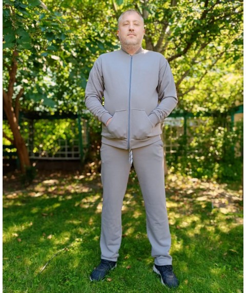 Чоловічий спортивний костюм