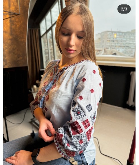 Вышиванка женская