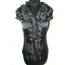 Blouse with ruffle