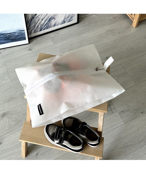 Об'ємна сумка-пильник для взуття на блискавці 40*30*10 см (білий)