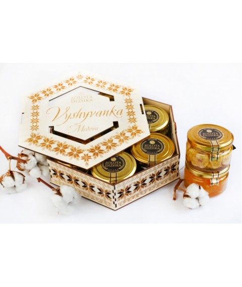 Подарочный набор VYSHYVANKA HOLIDAY Украинский подарок Мед с орехами и сухофруктами