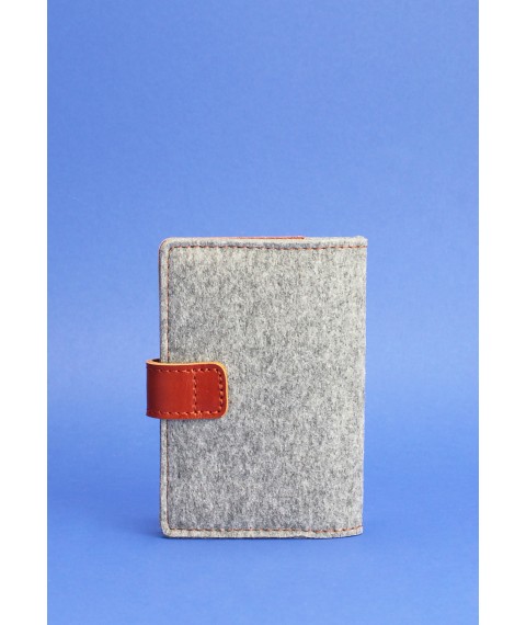 Felt passport cover 3.0 with brown leather inserts