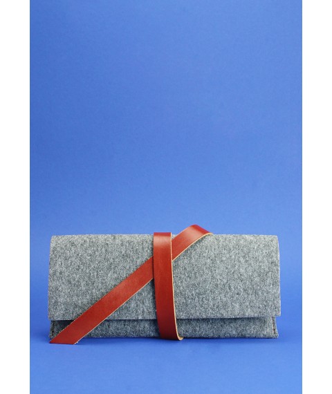 Travel case 1.0 made of felt with brown leather inserts