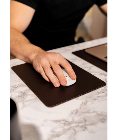 Mouse pad made of genuine leather 1.0 dark brown crust