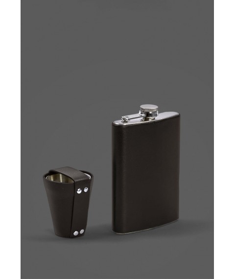 Set with flask and glasses in a dark brown leather case