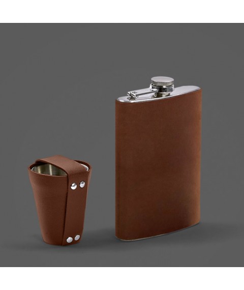 Set with flask and glasses in a leather case light brown Crazy Horse