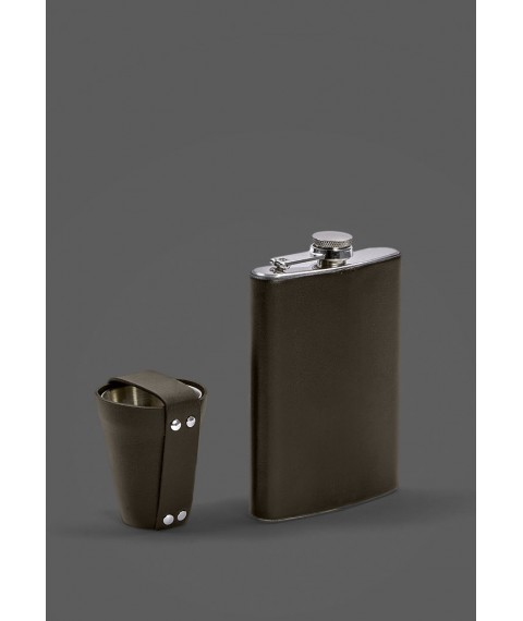 Set with flask and glasses in a leather case dark brown Crazy Horse