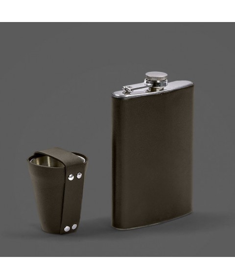 Set with flask and glasses in a leather case dark brown Crazy Horse