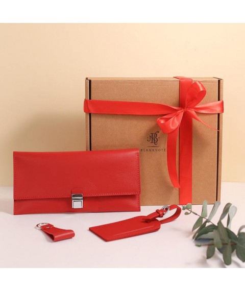 A set of leather accessories for the traveler Santiago