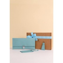 A set of leather accessories for the traveler Dubai