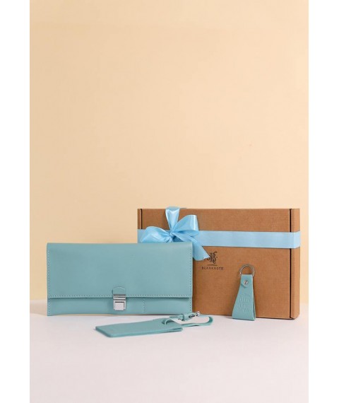 A set of leather accessories for the traveler Dubai