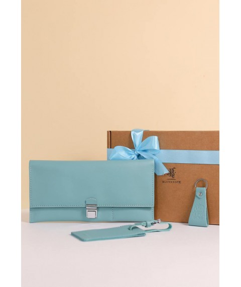 A set of leather accessories for the traveler Dubai