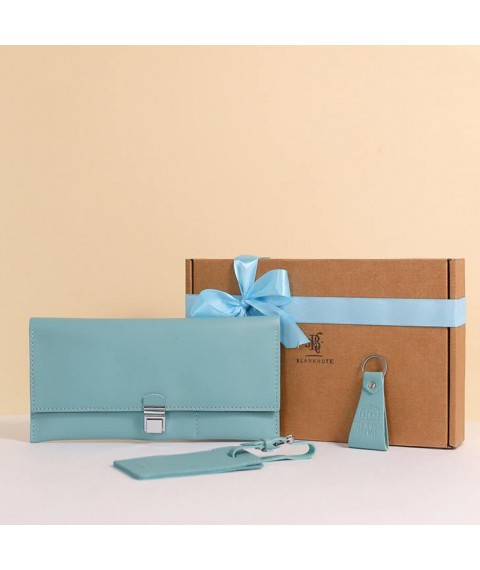 A set of leather accessories for the traveler Dubai
