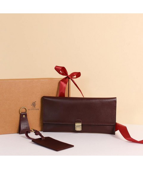 A set of leather accessories for the traveler Marseille