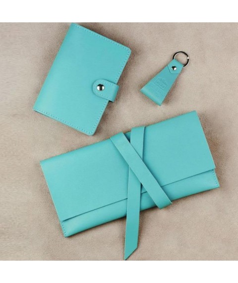 A set of leather accessories for the Tiffany traveler
