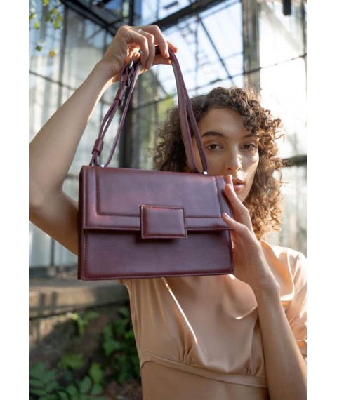 Women's leather Kelly bag burgundy