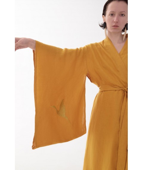 Сукня-кімоно з льону в японському стилі з вишивкою. Колекція "Птахи України". Колір "Шафран"