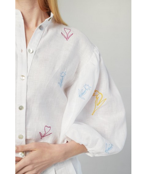 Вишита лляна блуза з рукавами-ліхтарикими та коміром-стійкою L. Колекція Квіт